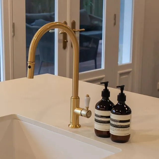 Turner Hastings Ludlow Pull Out Sink Mixer - Brushed Brass